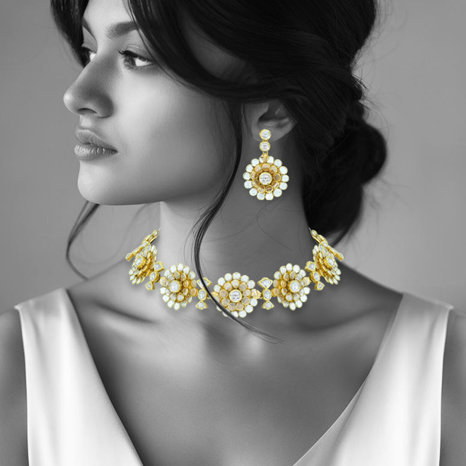Floral Polki Pachi Necklace with Elegant Detailing