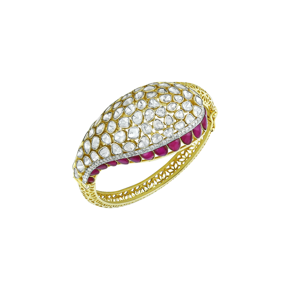 Teardrop Polki Bangle with Pink Talaf and Lattice Detailing