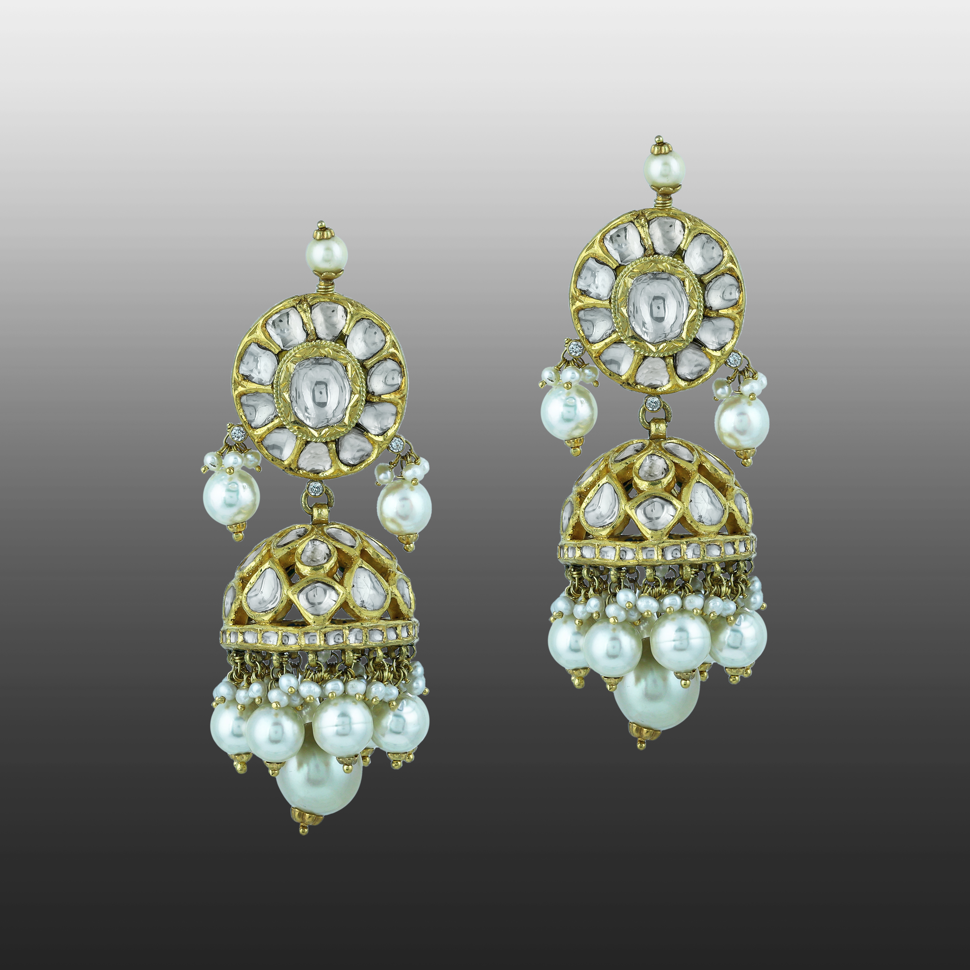 Elegant Necklace Set with Uncut Diamond Polkis and Pearls