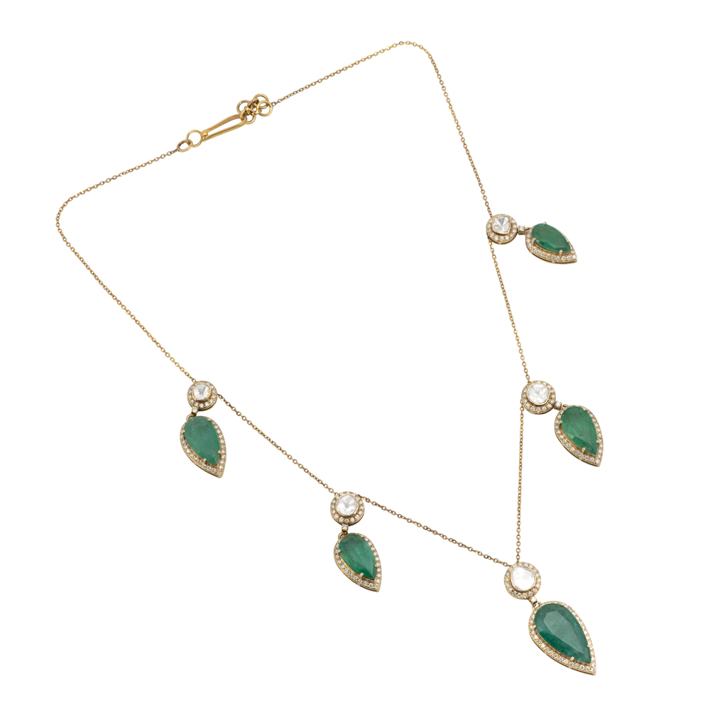 Gold Chain Necklace with Pear-Shaped Emerald and Polki Charms
