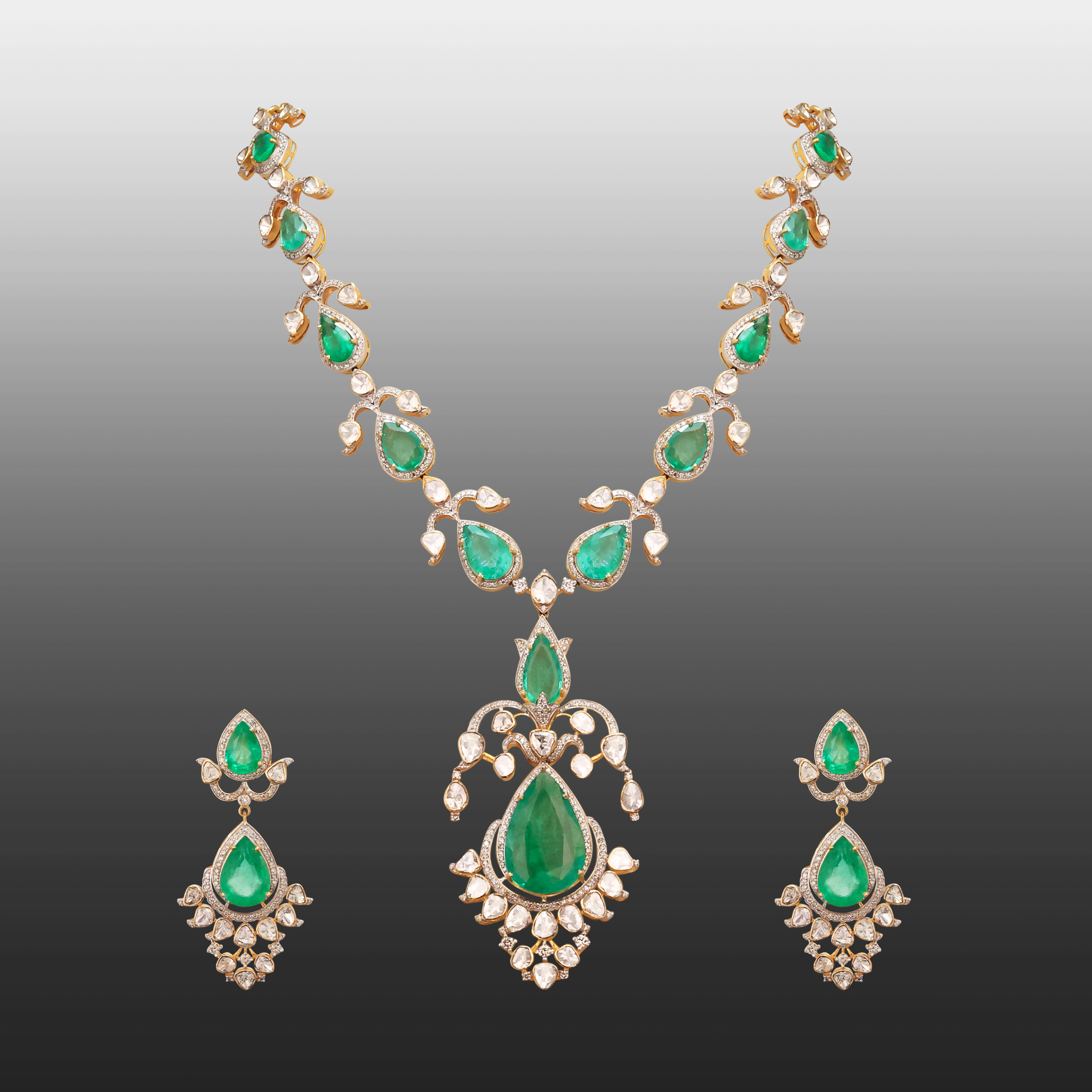Pear Emerald Necklace Set with Diamond and Polki Detailing