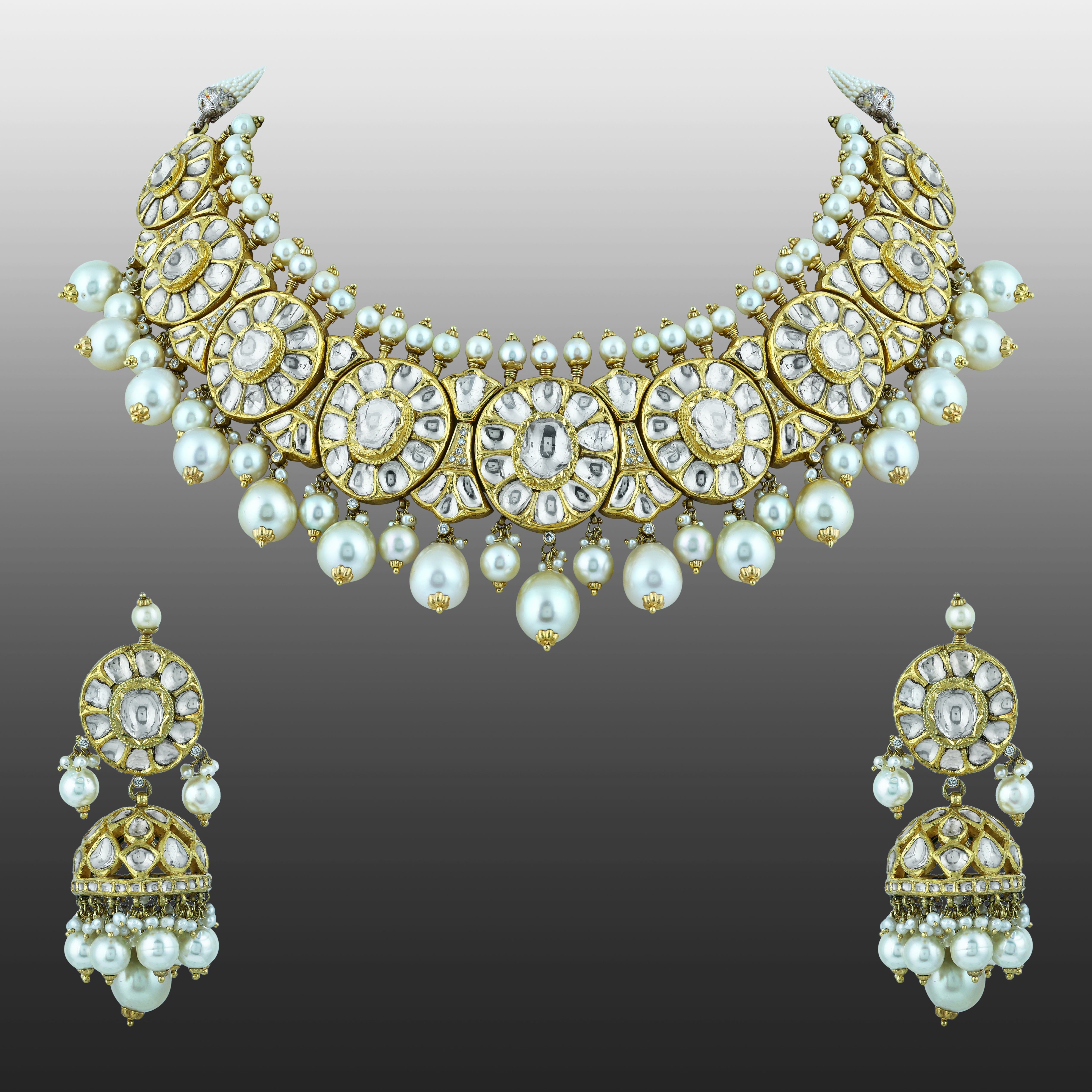 Elegant Necklace Set with Uncut Diamond Polkis and Pearls
