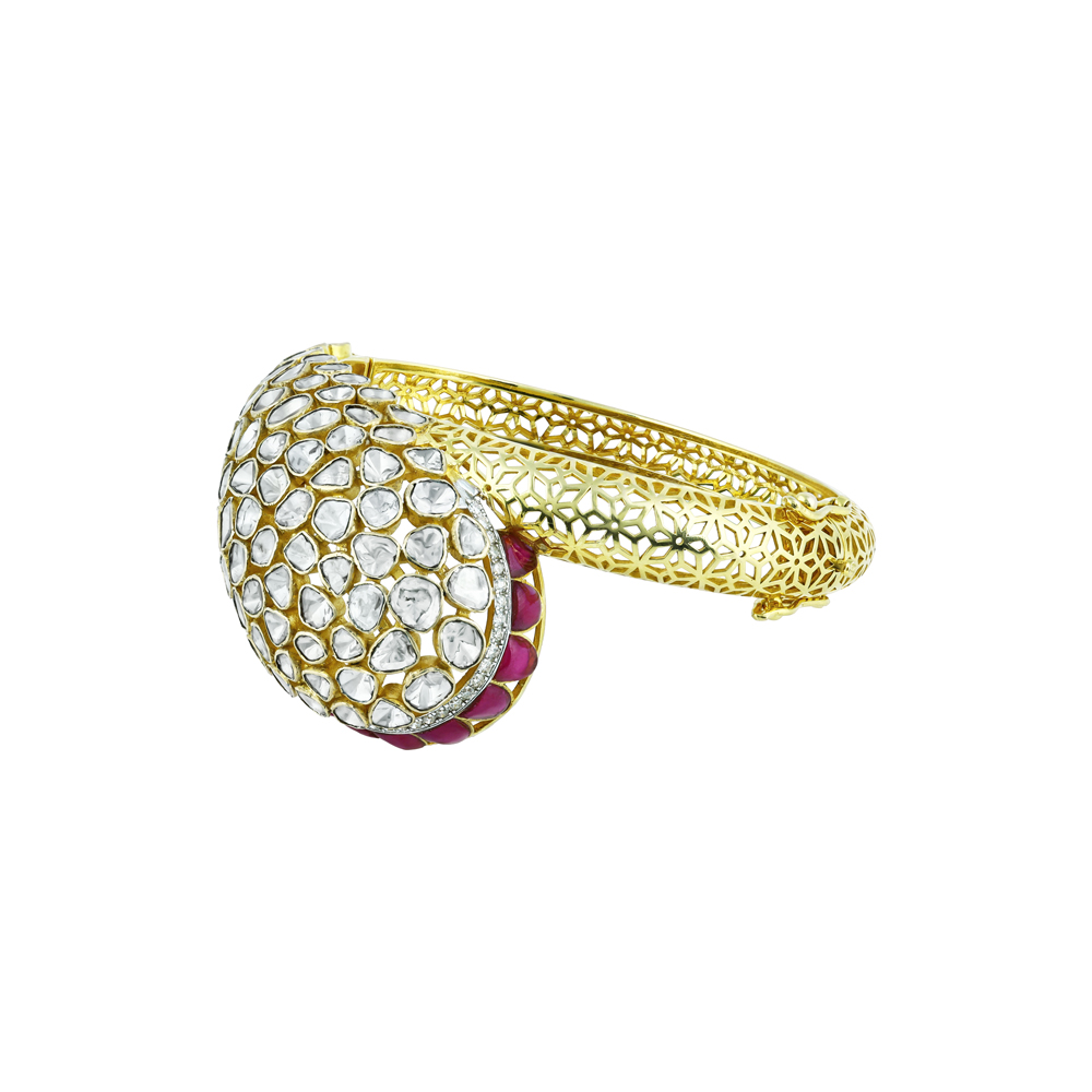 Teardrop Polki Bangle with Pink Talaf and Lattice Detailing