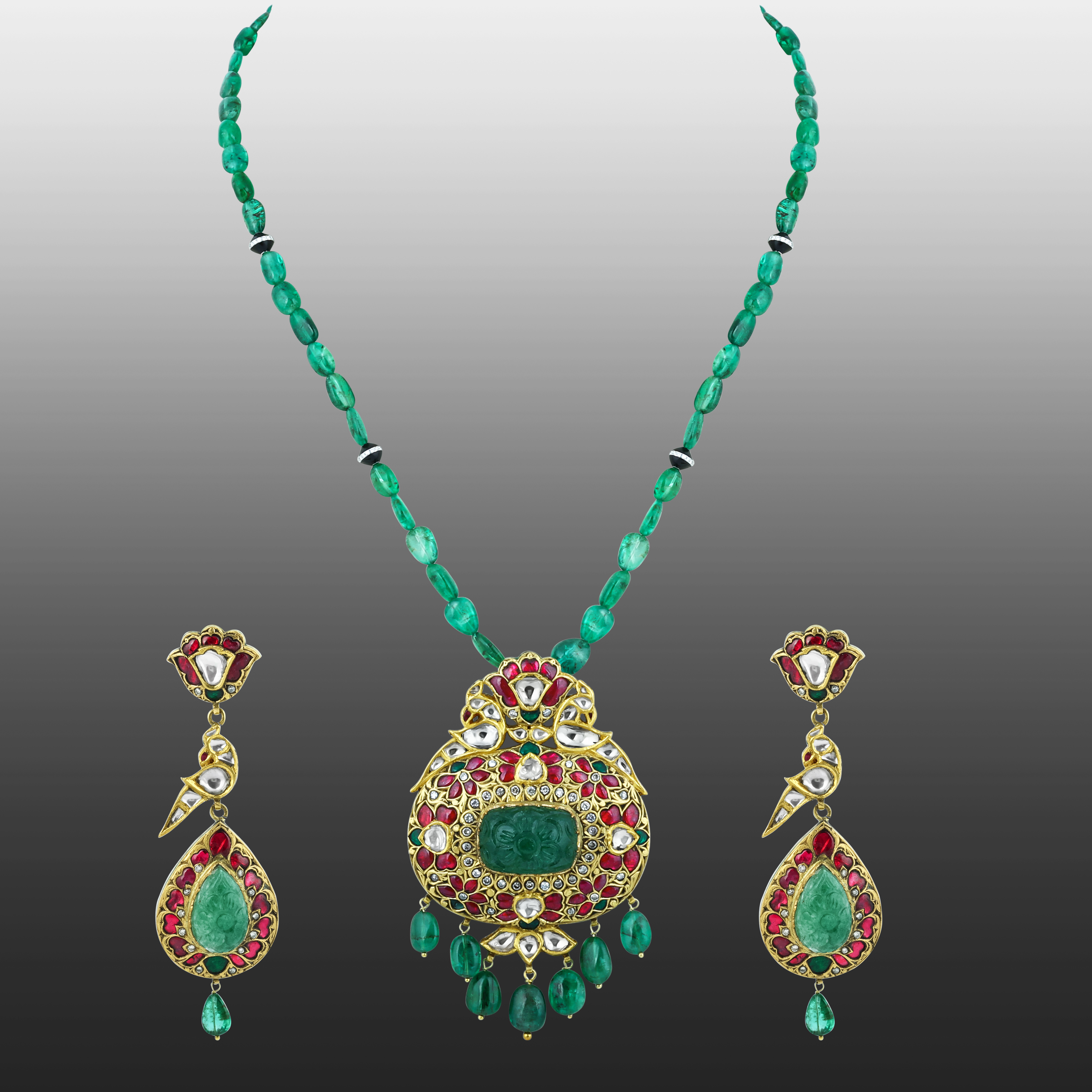Emerald Bead Necklace Set with Red Talaf Pendant and Polki
