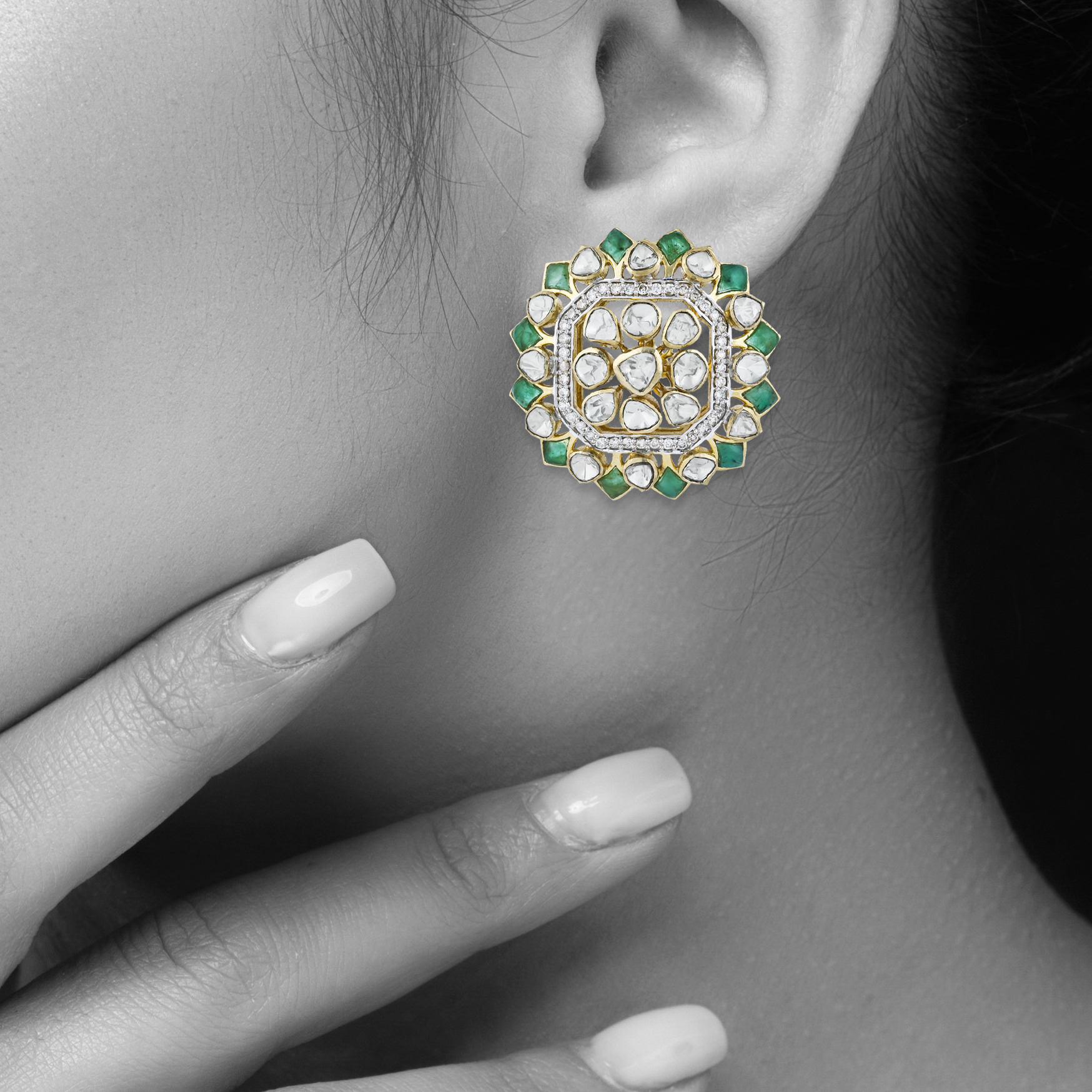 Round Polki Earrings with Green Talaf and Diamond Border