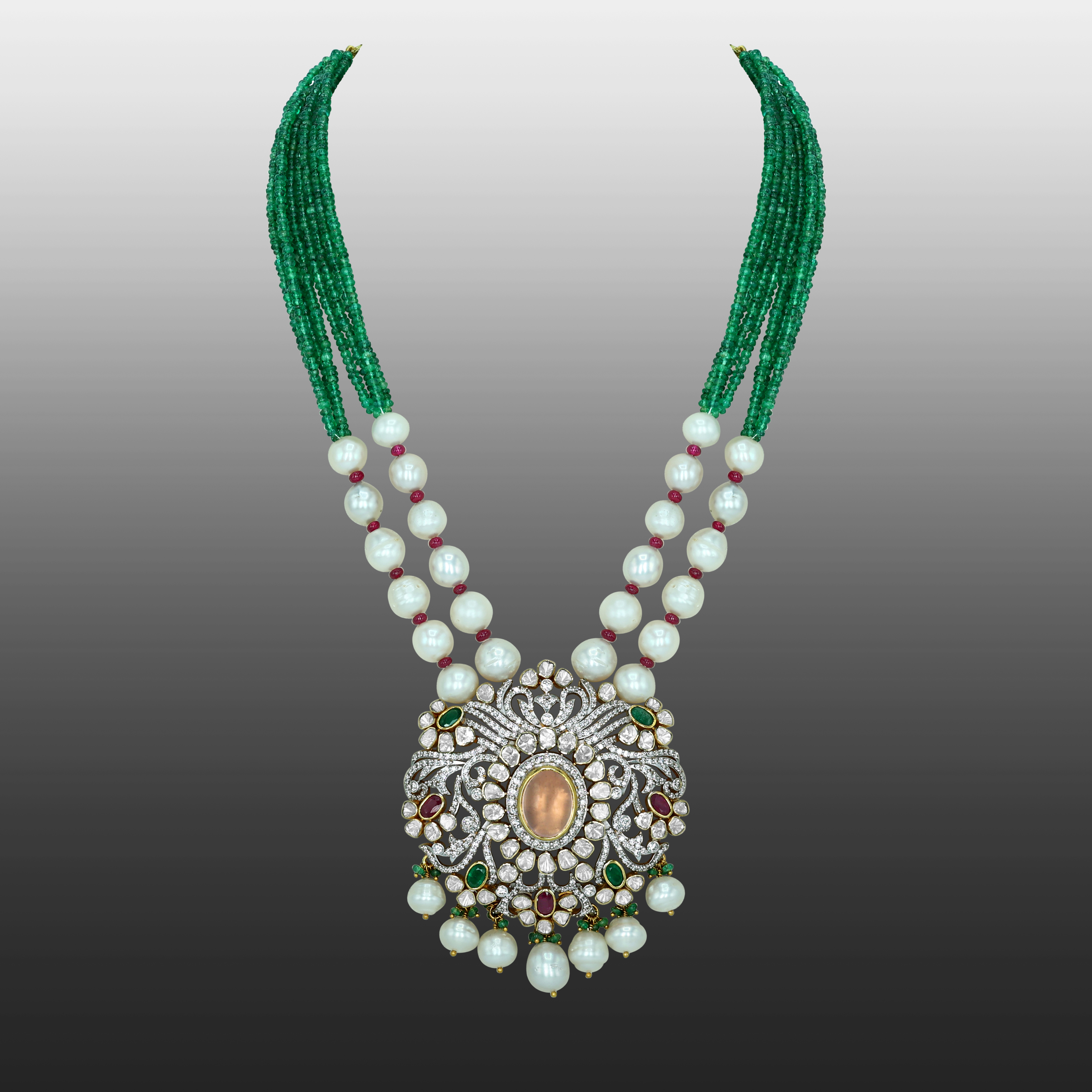 Grand Gemstone Necklace with Green Beads and Pearls