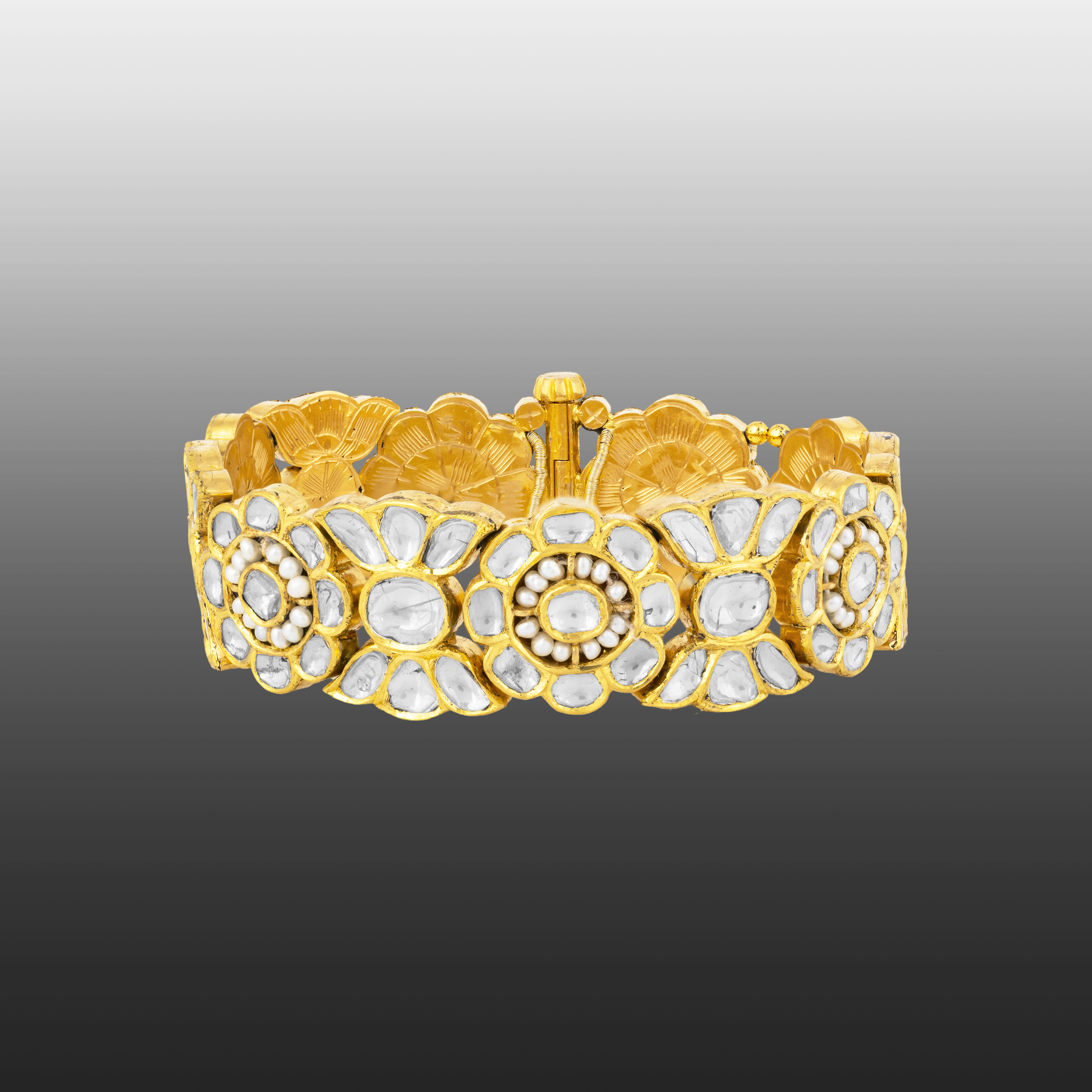 Floral Polki Bracelet with Intricate Diamond Patterns